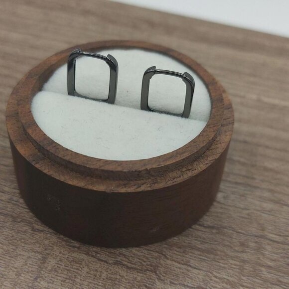 Gunmetal 925 Sterling Silver Rectangle Huggies Earrings - Picture 3 of 10